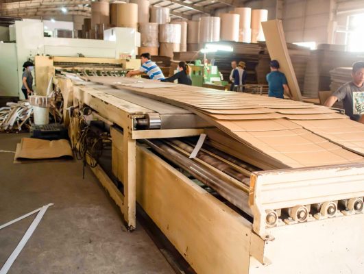 nhà sản xuất thùng carton